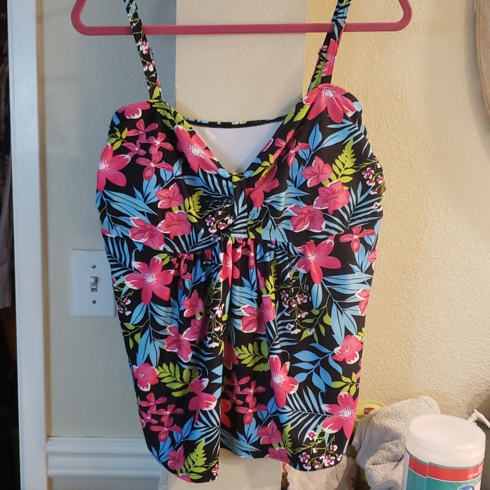 Women's bathing suit top
